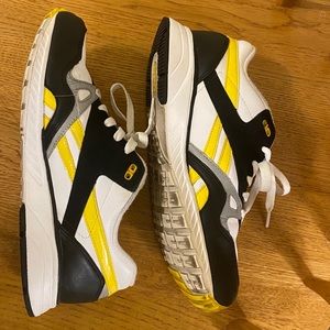 Reebok Classic black/white/yellow size 8 W.